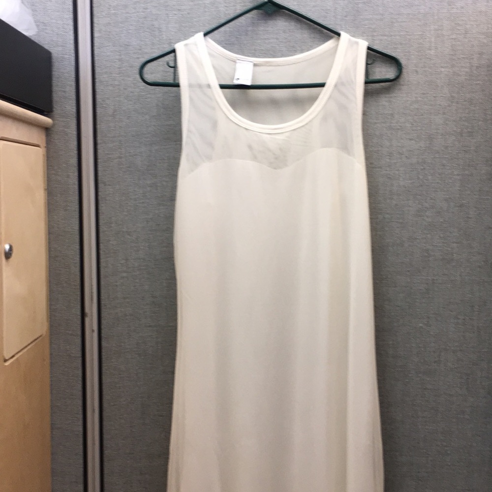 White, mid/long, dress